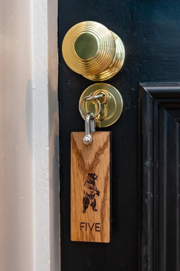 The Bear Hotel Bath Exterior foto